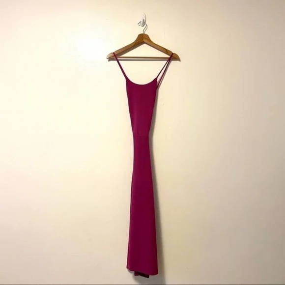 Lulus True Passion Magenta Cutout Bodycon Midi Dress size medium new!!! - Picture 3 of 13